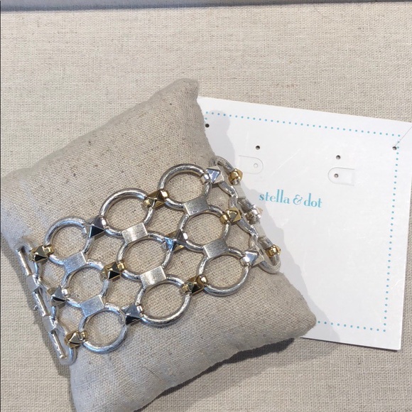 Marnie Link Bracelet - Picture 1 of 4